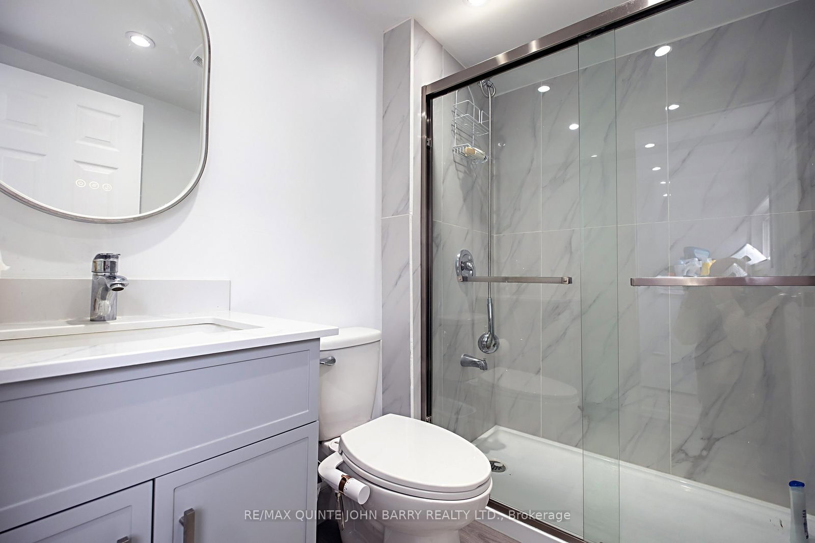 Detached House for sale at 115 Dufferin Avenue, Quinte West, Ontario, K8V 5E2 - Trenton Ward - MLS: X12924640