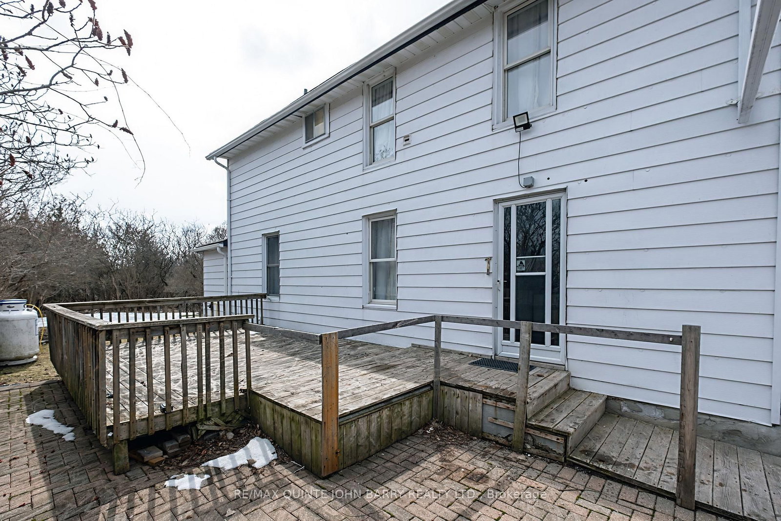 Detached House for sale at 115 Dufferin Avenue, Quinte West, Ontario, K8V 5E2 - Trenton Ward - MLS: X12924640