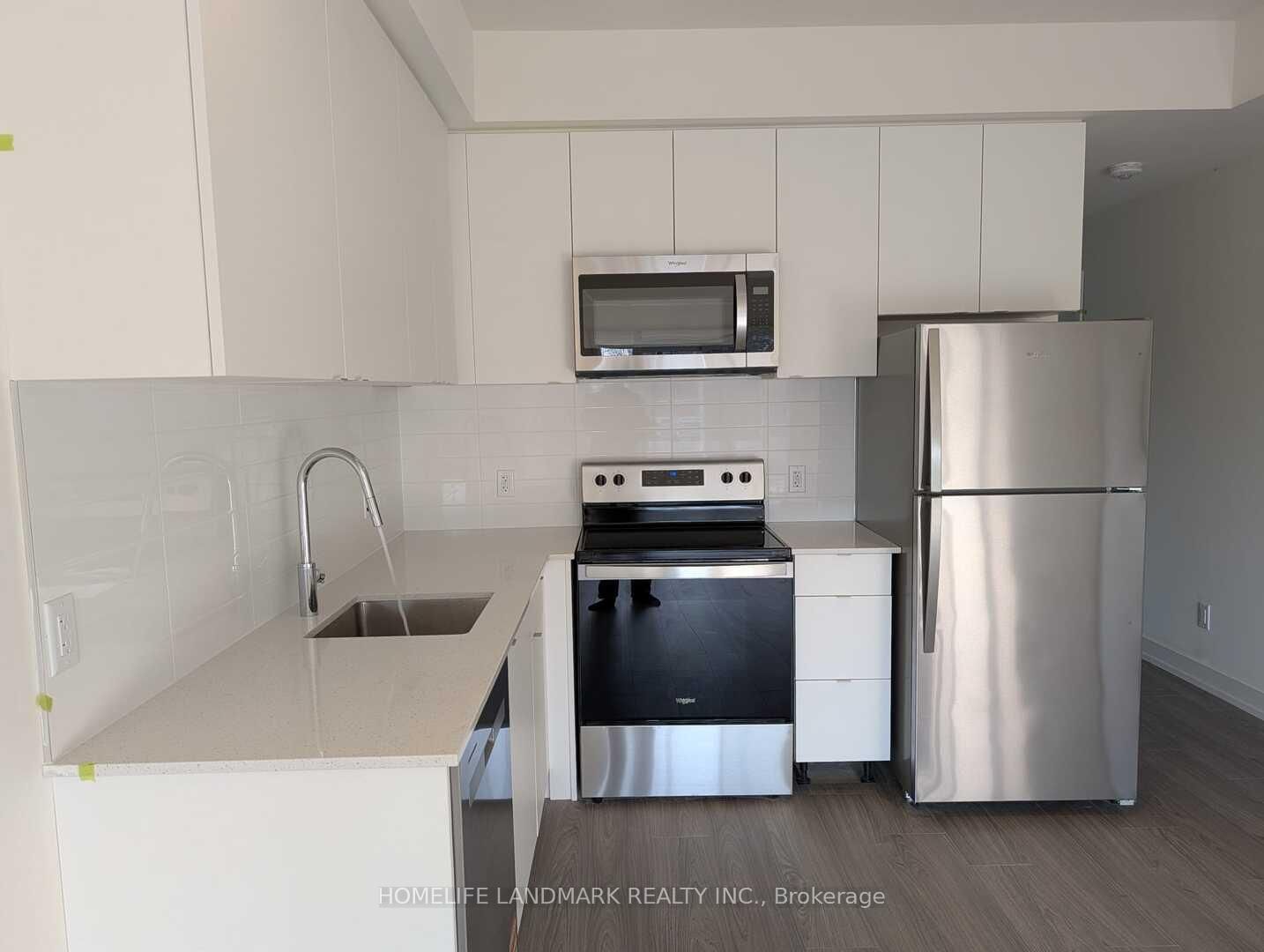 16 N Melbourbe Avenue, Unit 203B - Photo 6