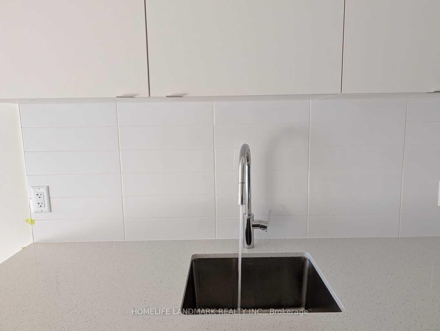 16 N Melbourbe Avenue, Unit 203B - Photo 8