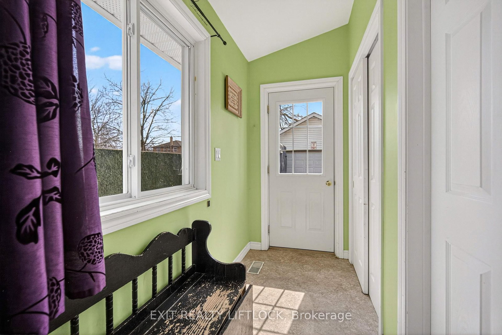 Listing Image 7