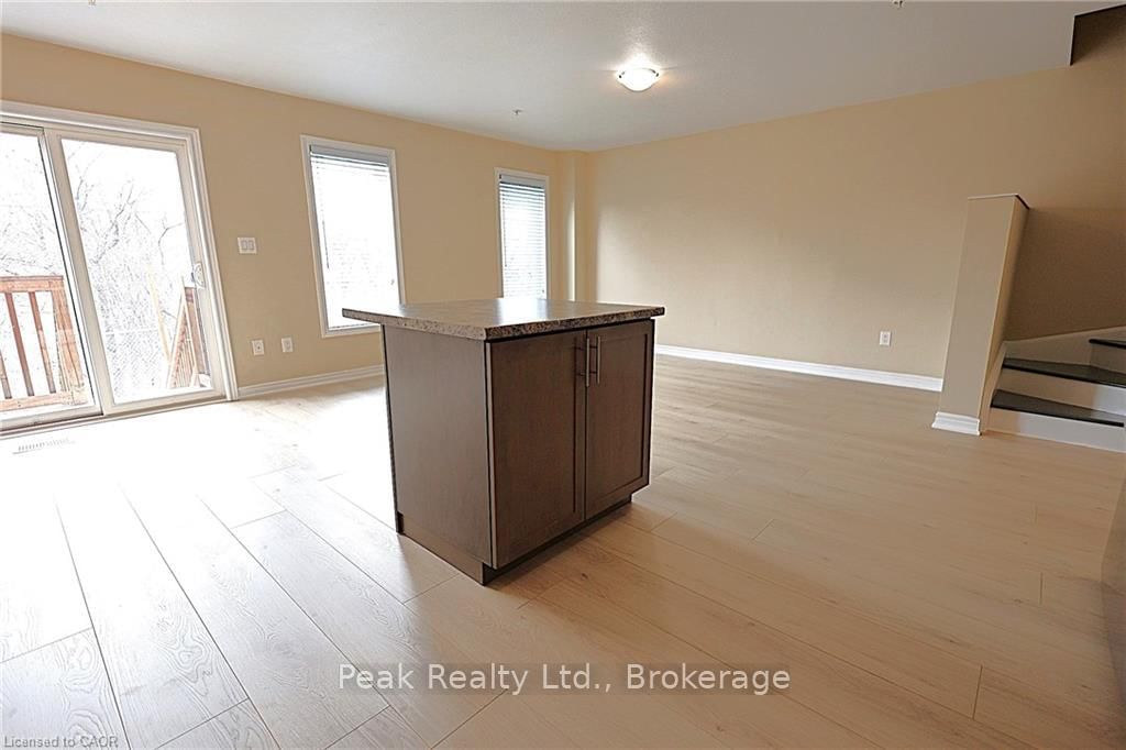 60 Canterbury Drive, Unit 25 - Photo 7