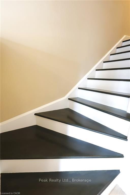 60 Canterbury Drive, Unit 25 - Photo 8