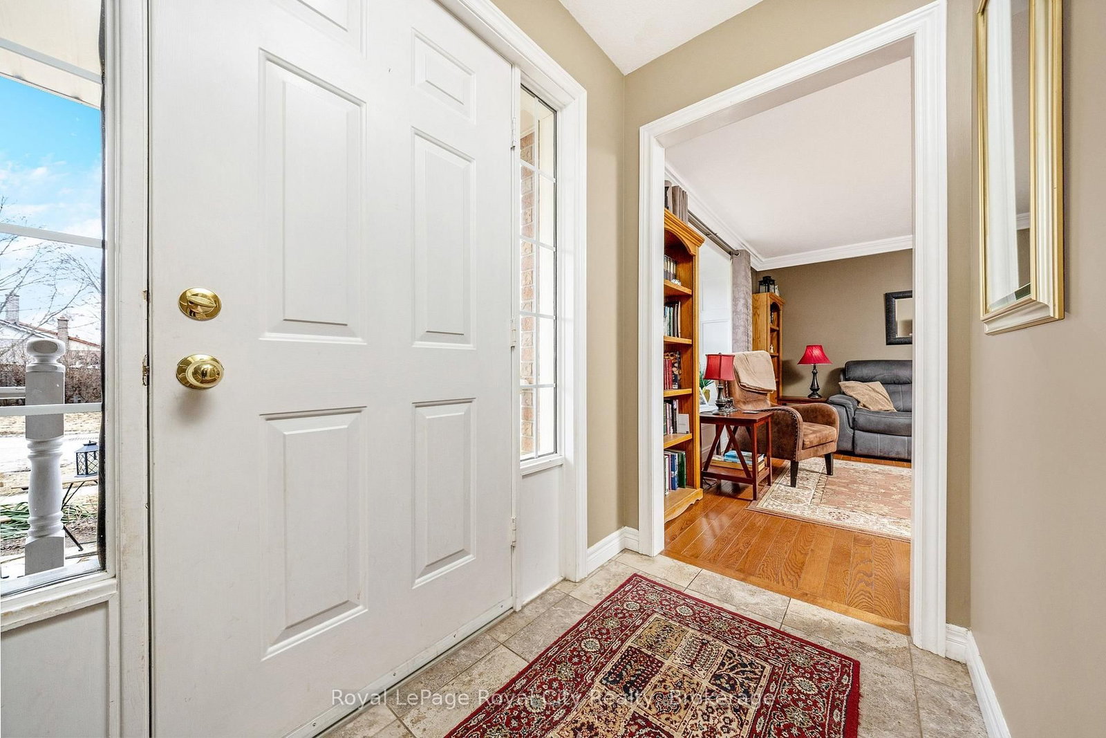 Listing Image 7