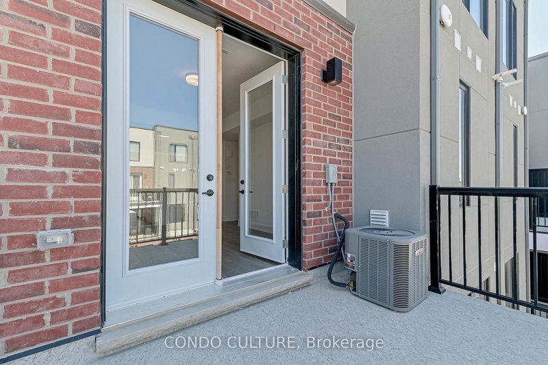 30 - 99 Roger St, Waterloo, N2L 1A4 | Image 3