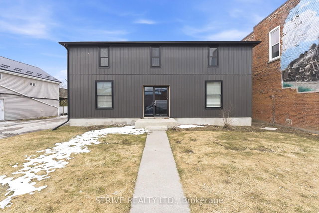 20 King Street E