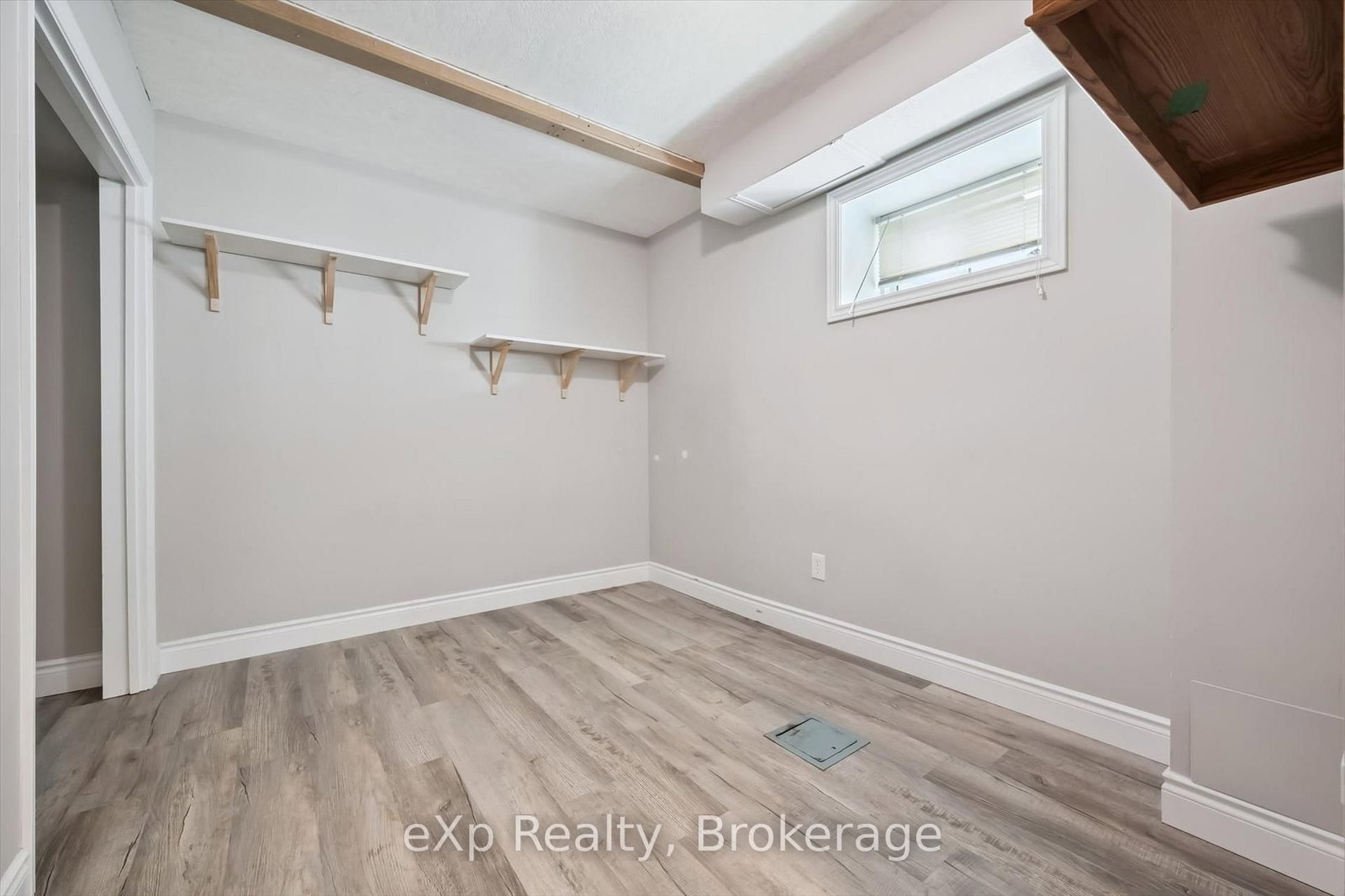 184 Stevenson Street N - Photo 28