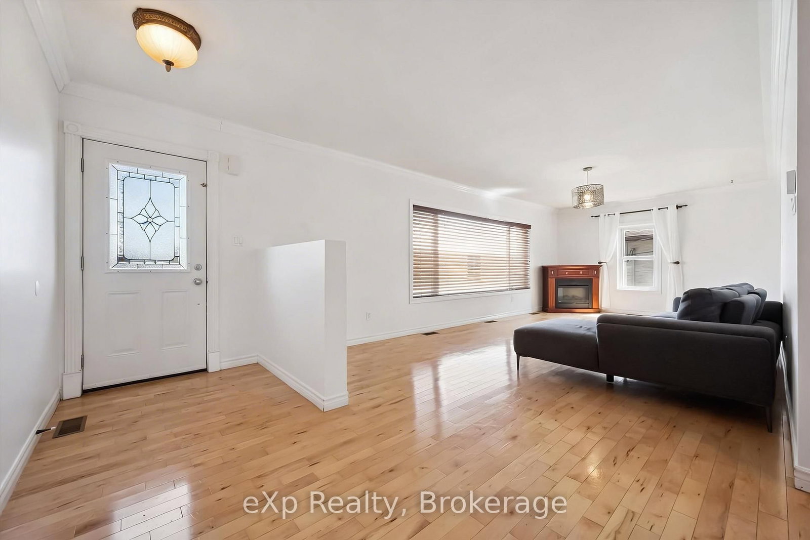 184 Stevenson Street N - Photo 8