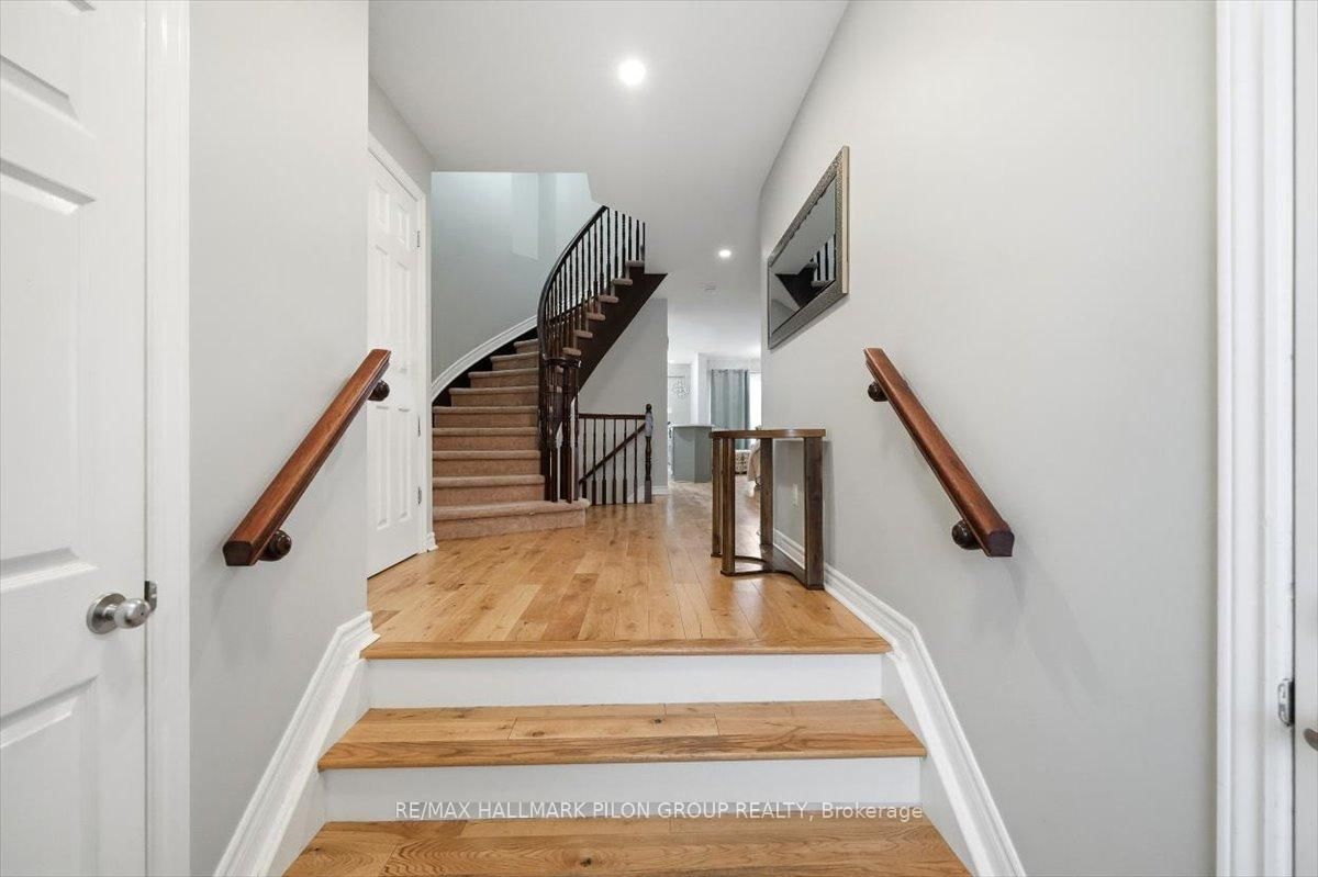 Townhouse for sale at 504 Allegro Way, Ottawa, Ontario, K4A 0H6 - Avalon East - MLS: X12925254