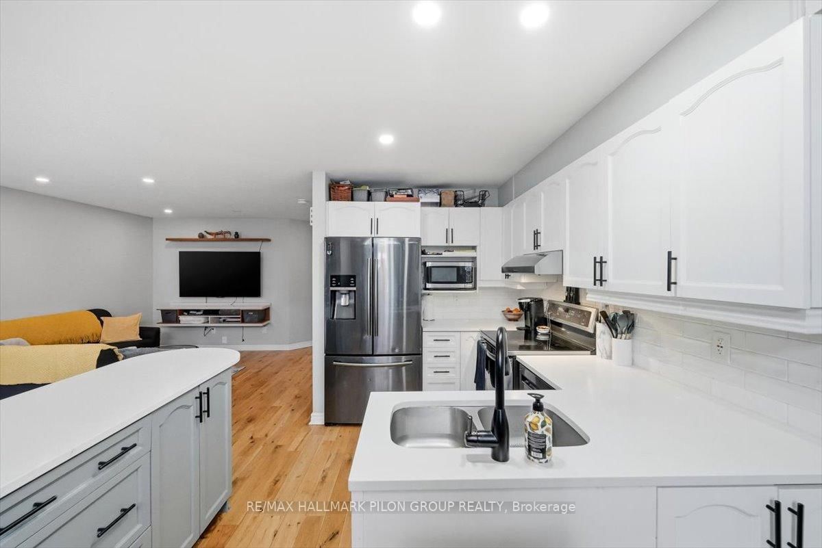 Townhouse for sale at 504 Allegro Way, Ottawa, Ontario, K4A 0H6 - Avalon East - MLS: X12925254