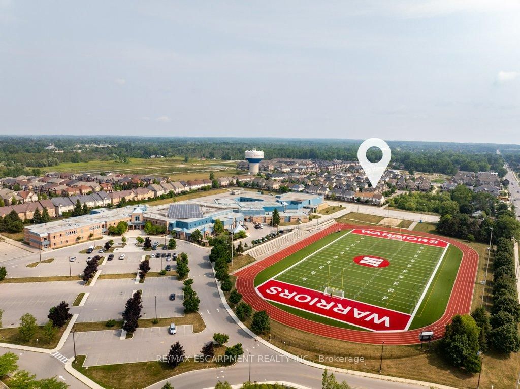 Townhouse for sale at 79 Browview Drive, Hamilton, Ontario, L8B 0R2 - Waterdown - MLS: X12925370