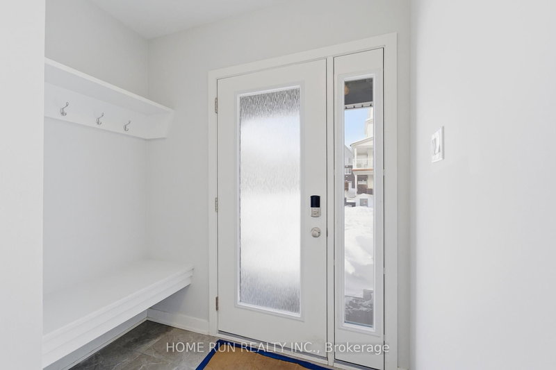 752 Kinstead Private, Ottawa, K2S 3B3 | Image 2