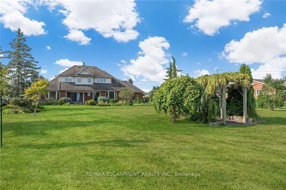 3503 Lakeshore Road • Lincoln, ON photo 38