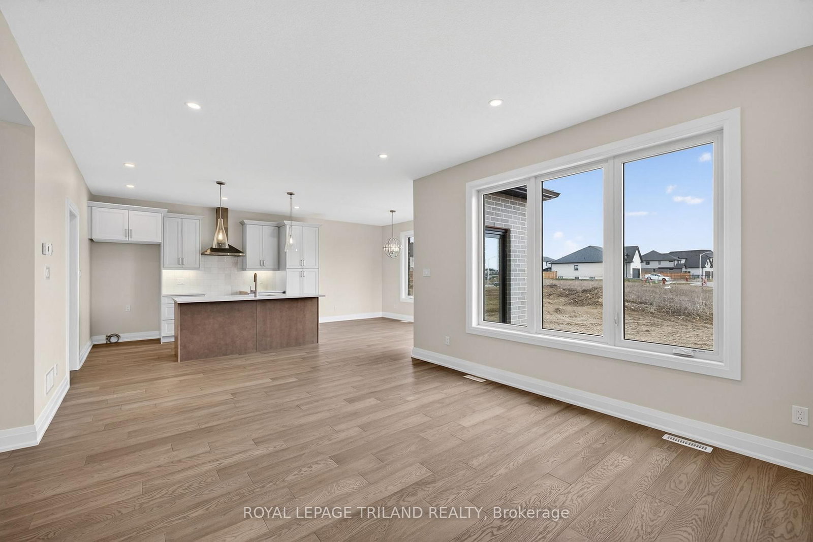 Detached House for sale at 28 Allister Drive, Middlesex Centre, Ontario, N0L 1R0 - Kilworth - MLS: X12925544