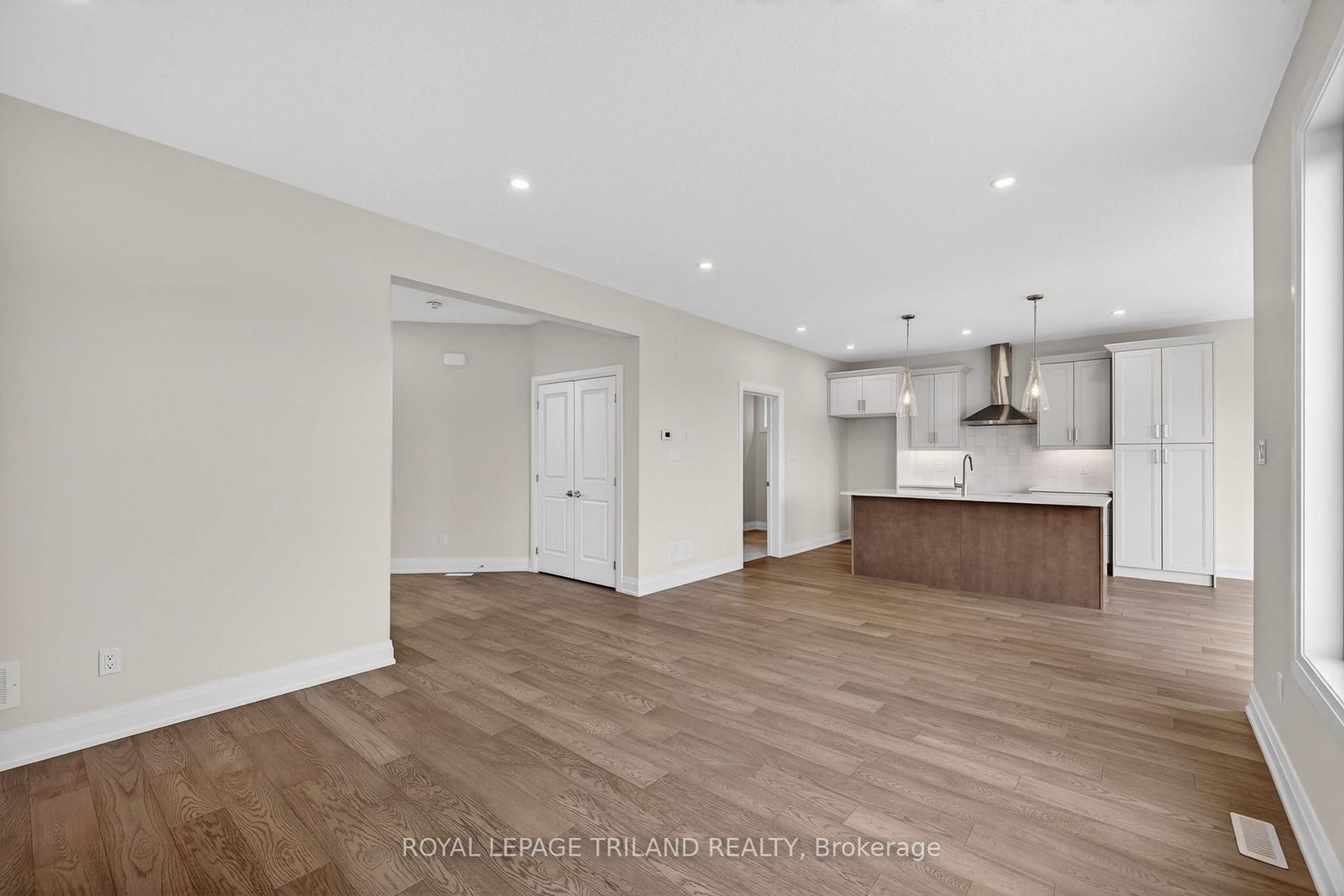 Detached House for sale at 28 Allister Drive, Middlesex Centre, Ontario, N0L 1R0 - Kilworth - MLS: X12925544