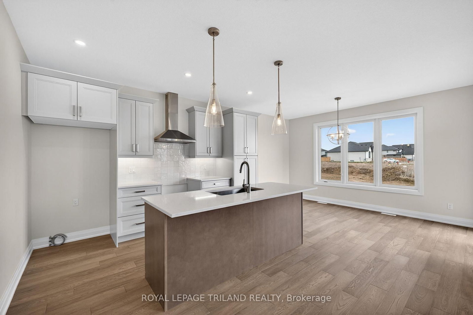 Detached House for sale at 28 Allister Drive, Middlesex Centre, Ontario, N0L 1R0 - Kilworth - MLS: X12925544