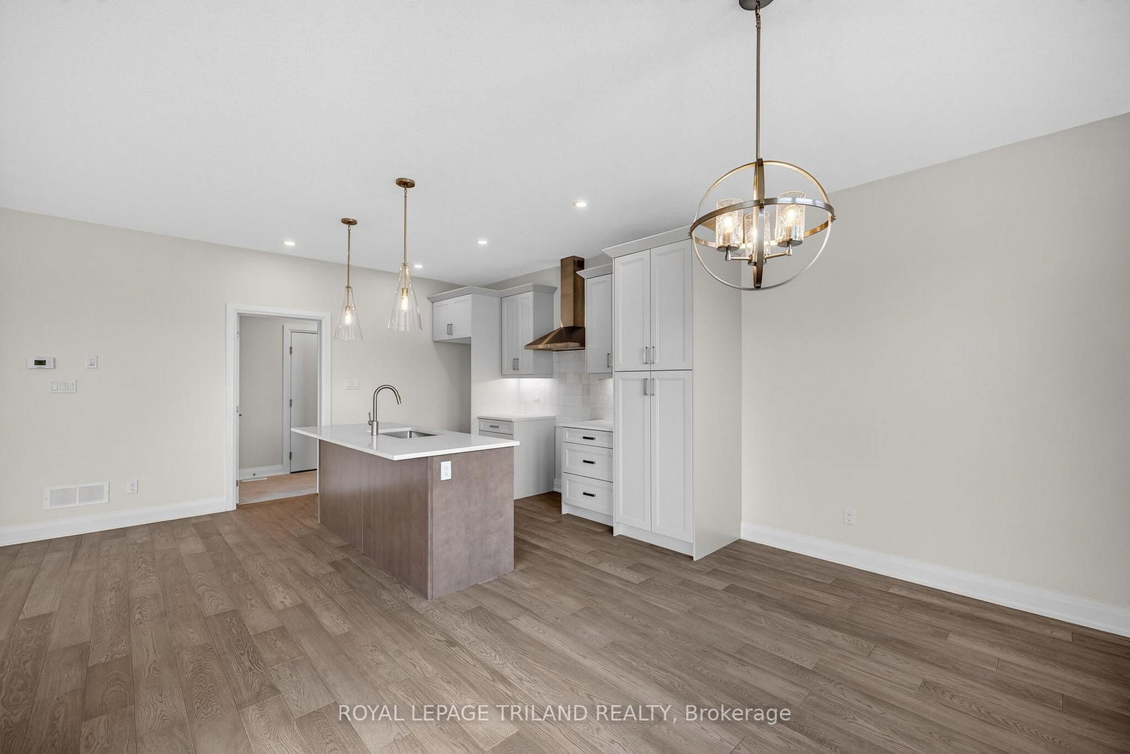 Detached House for sale at 28 Allister Drive, Middlesex Centre, Ontario, N0L 1R0 - Kilworth - MLS: X12925544