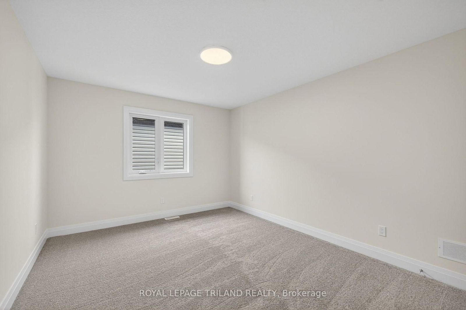 Detached House for sale at 28 Allister Drive, Middlesex Centre, Ontario, N0L 1R0 - Kilworth - MLS: X12925544