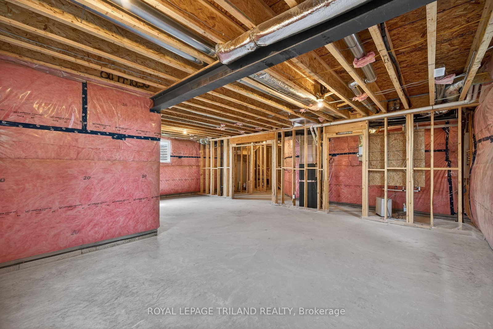 Detached House for sale at 28 Allister Drive, Middlesex Centre, Ontario, N0L 1R0 - Kilworth - MLS: X12925544