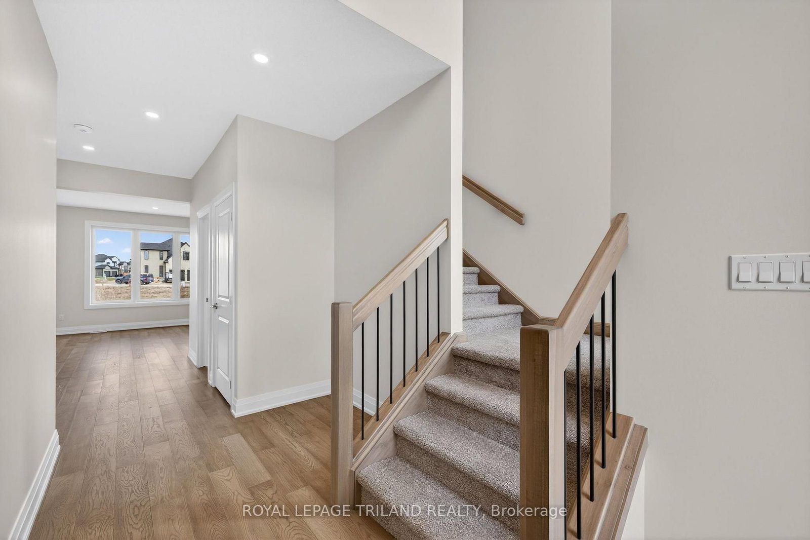 Detached House for sale at 28 Allister Drive, Middlesex Centre, Ontario, N0L 1R0 - Kilworth - MLS: X12925544