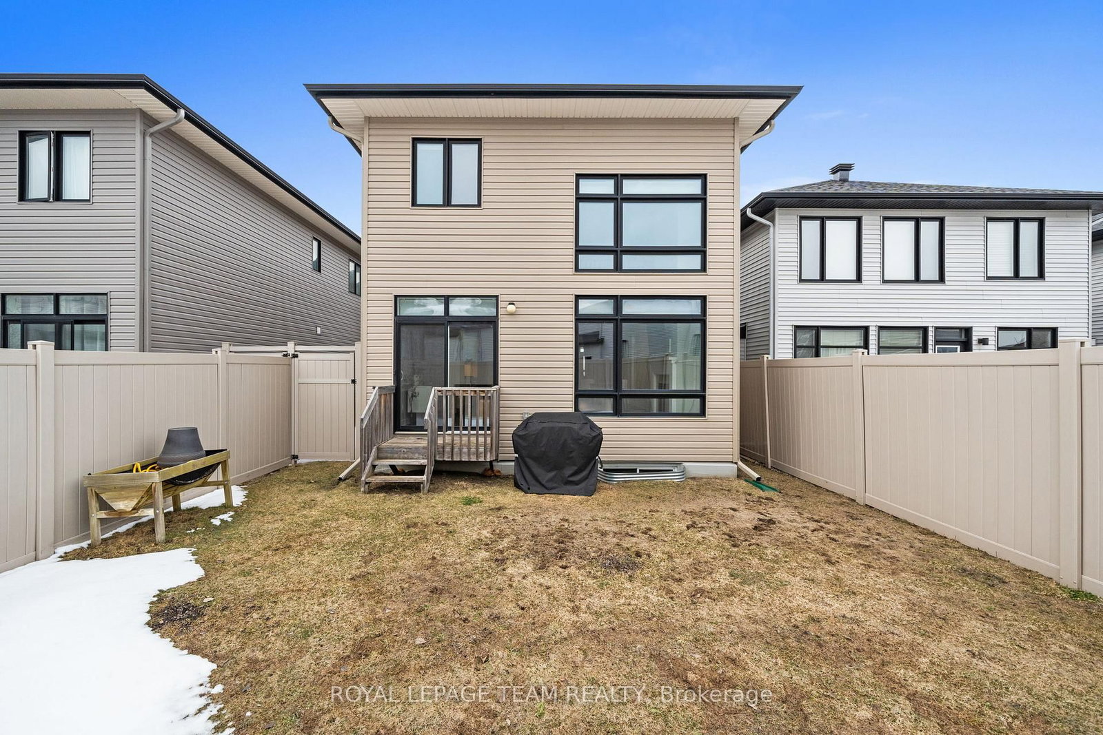 Listing Image 44