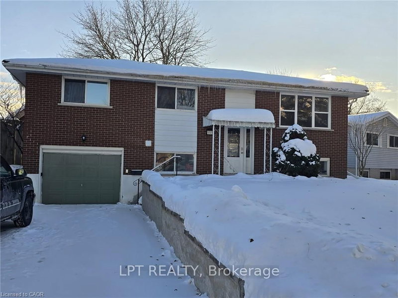 593 Mount Anne Dr, Waterloo, N2L 4W6 | Image 2