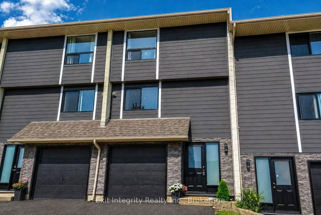 18 - 135 Chalmers Street S