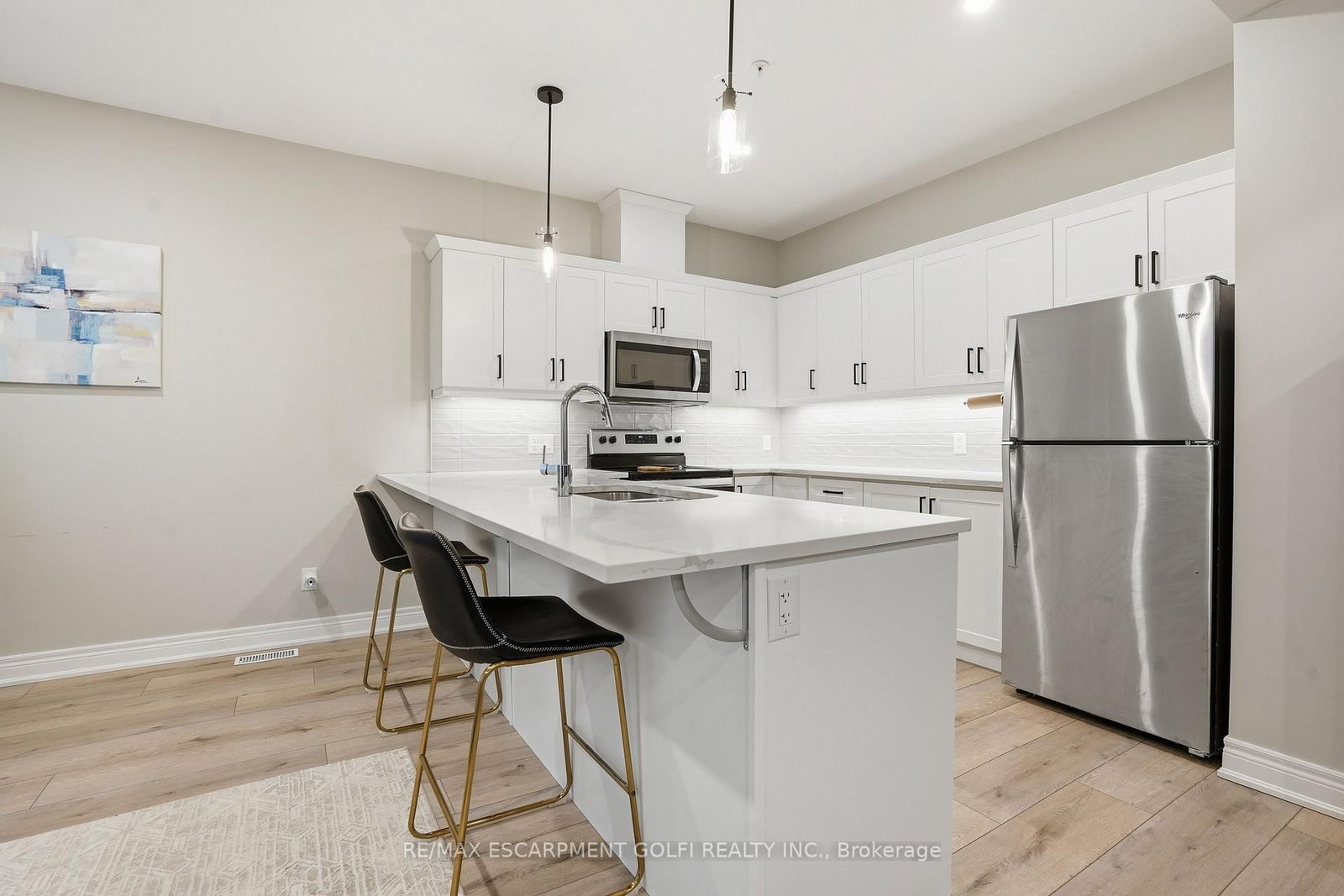 Detached House for sale at 121 Moffatt Street, St. Catharines, Ontario, L2P 2L7 - Oakdale - MLS: X12925814