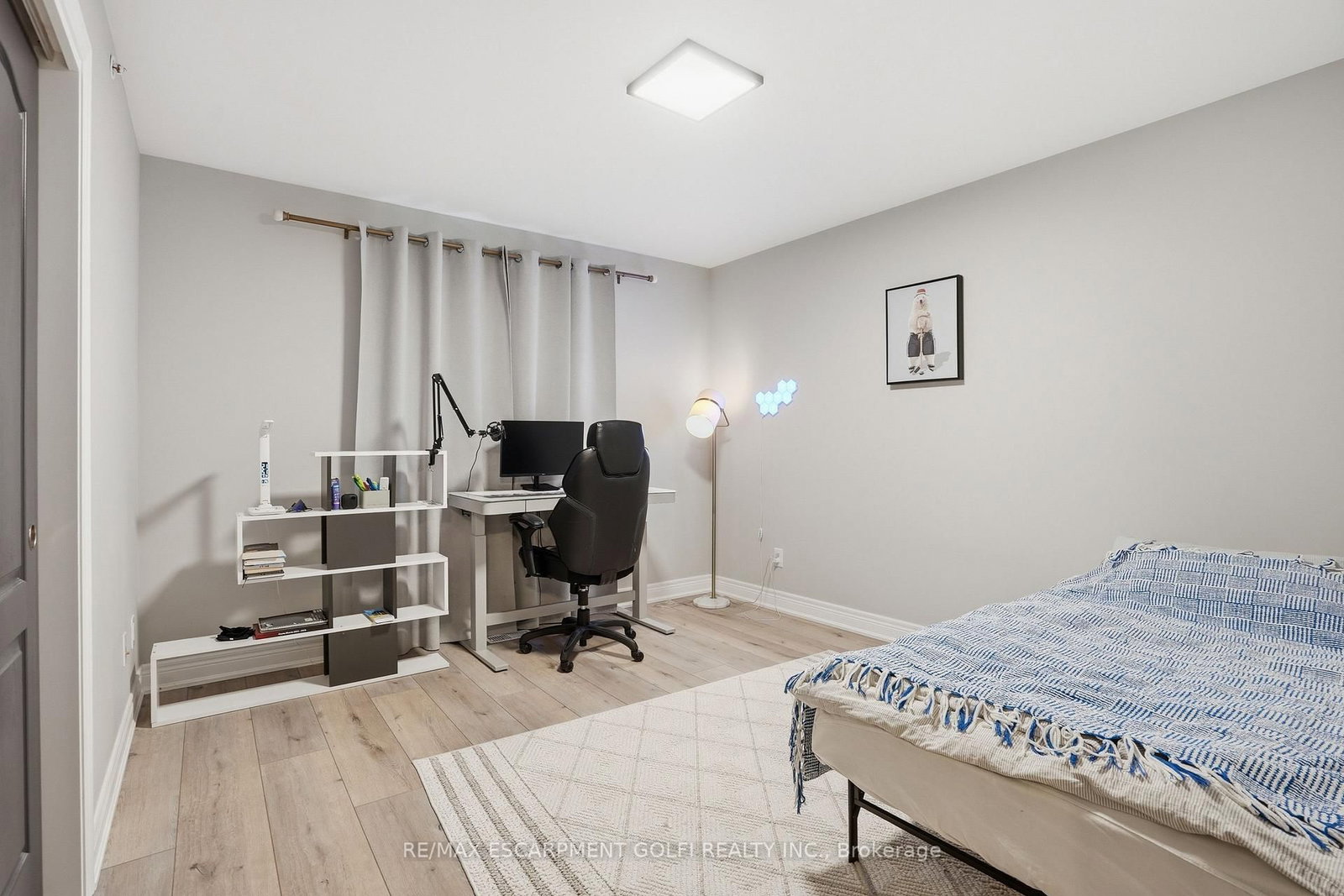 Detached House for sale at 121 Moffatt Street, St. Catharines, Ontario, L2P 2L7 - Oakdale - MLS: X12925814