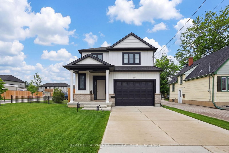 121 Moffatt Street