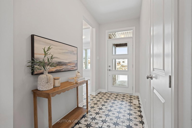 1151 BRONZE Ave, Clarence-Rockland, K4K 0M9 | Image 2