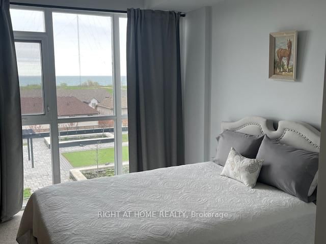 404 - 560 North Service Road