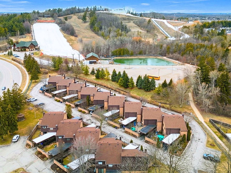 home for sale on 3-28 Underhill Crescent