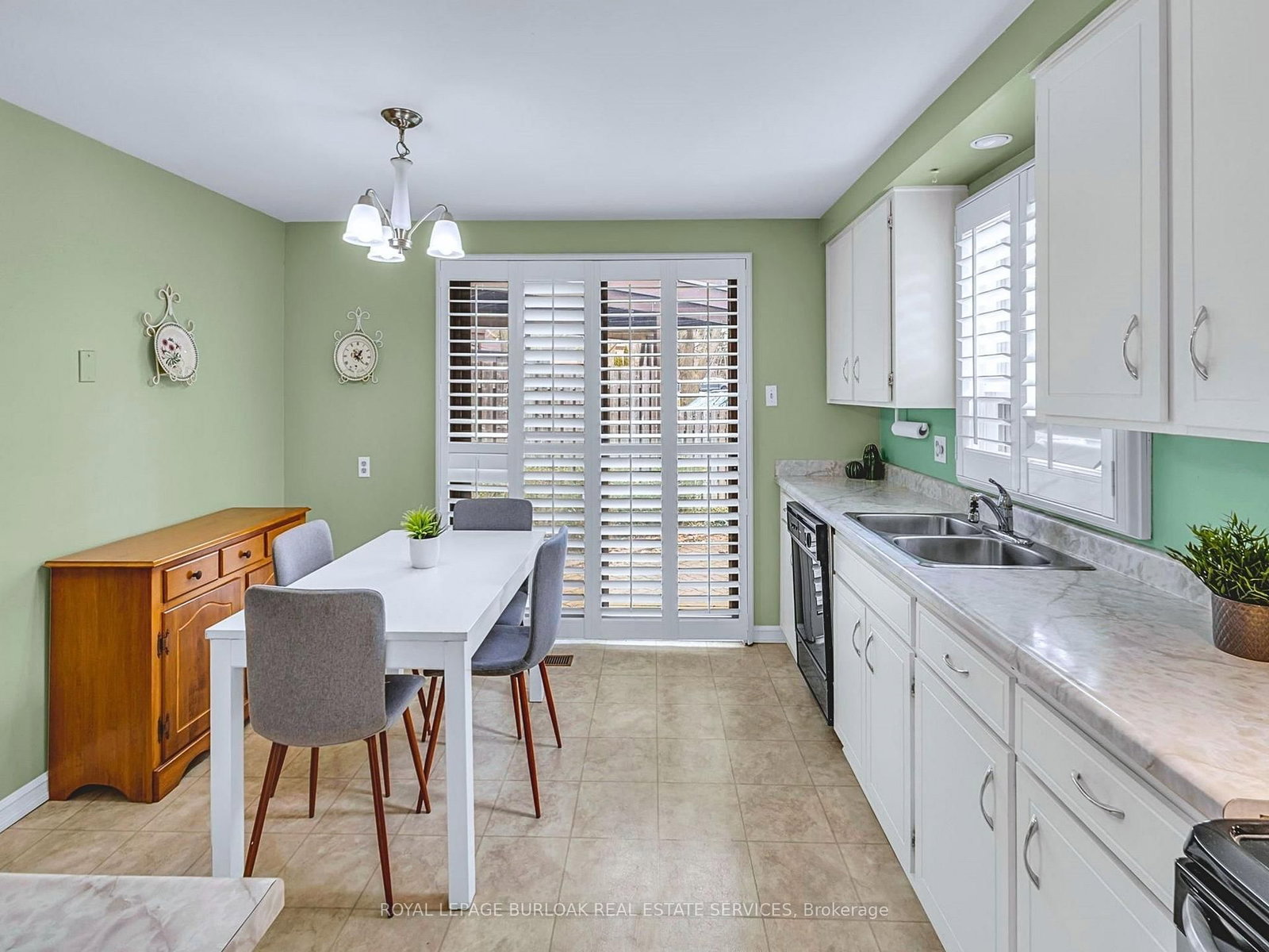 28 Underhill Crescent, Unit 3 - Photo 7