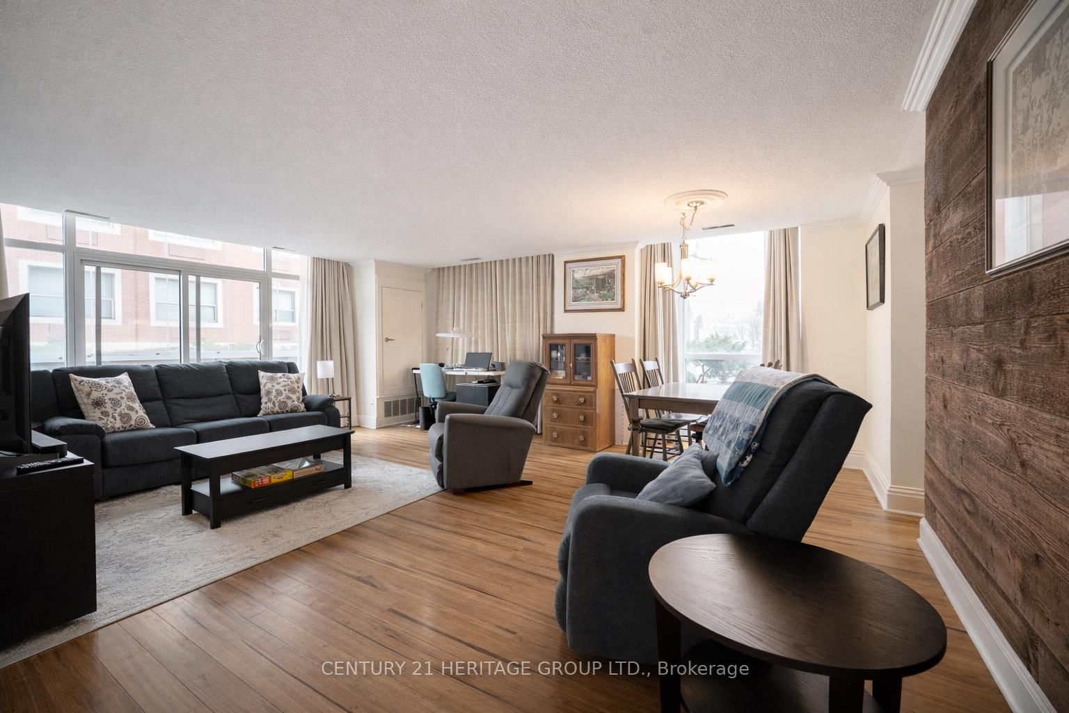 Condo for sale at 102-67 Caroline Street, Hamilton, Ontario, L8P 3K6 - Durand - MLS: X12926110