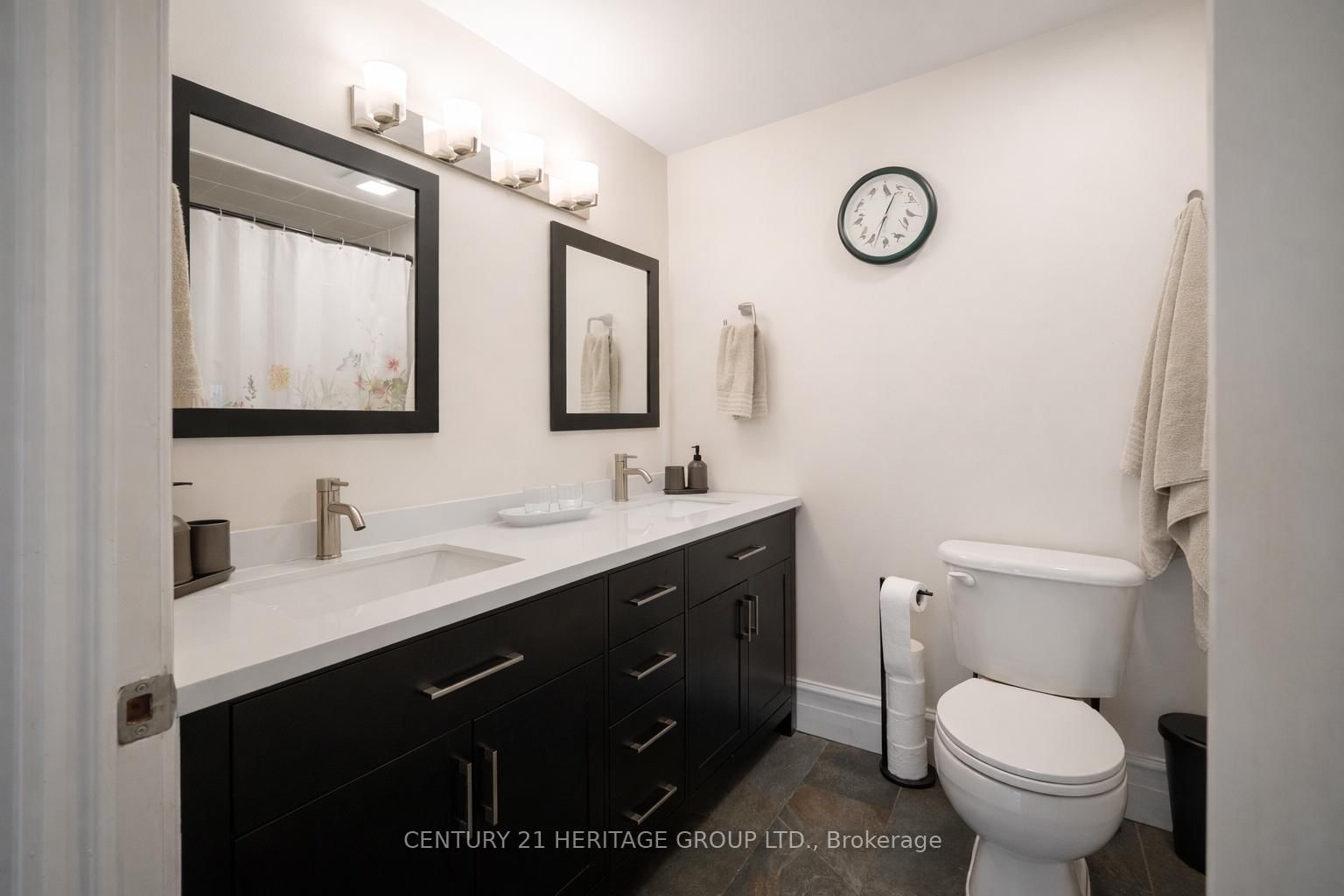 Condo for sale at 102-67 Caroline Street, Hamilton, Ontario, L8P 3K6 - Durand - MLS: X12926110