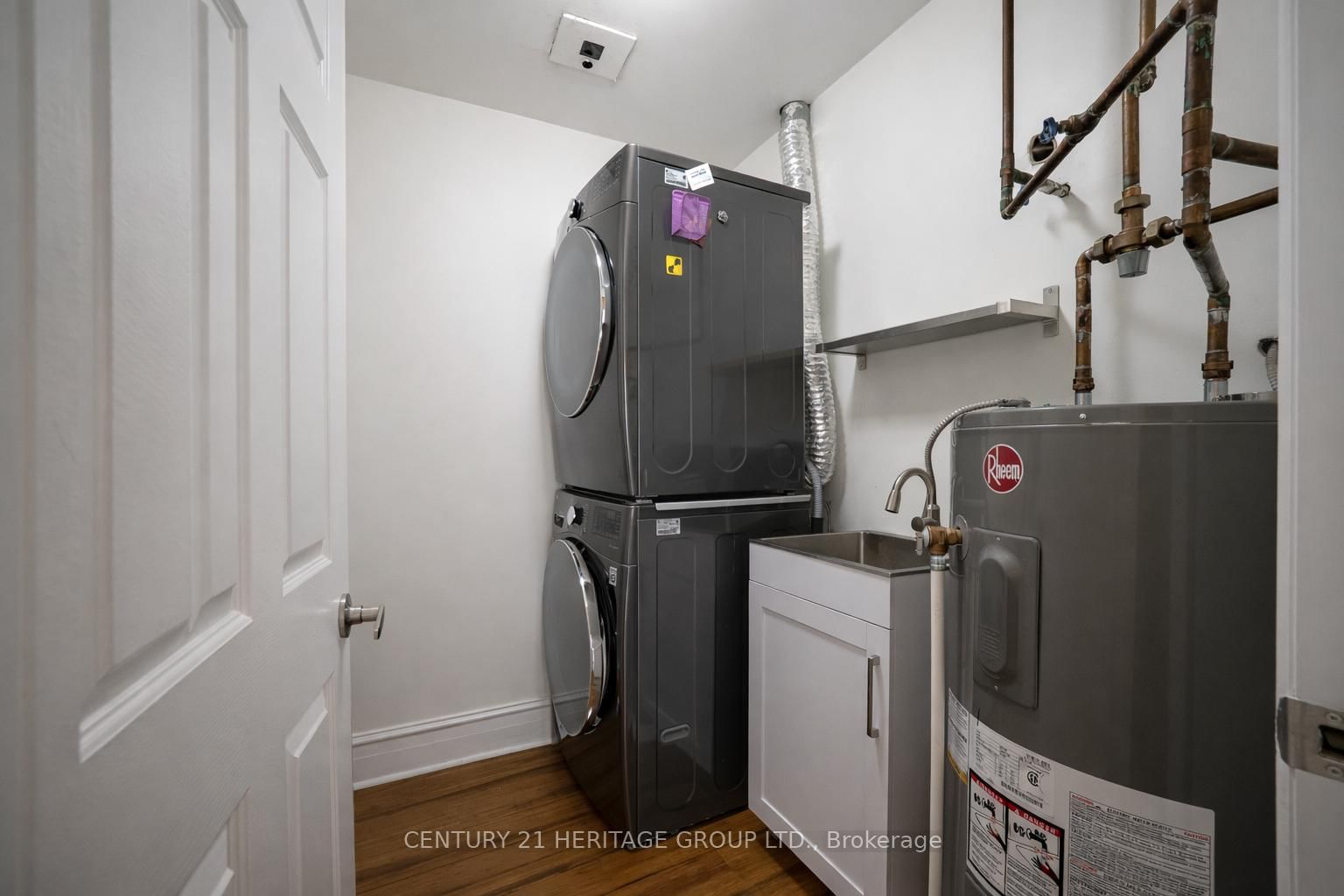 Condo for sale at 102-67 Caroline Street, Hamilton, Ontario, L8P 3K6 - Durand - MLS: X12926110