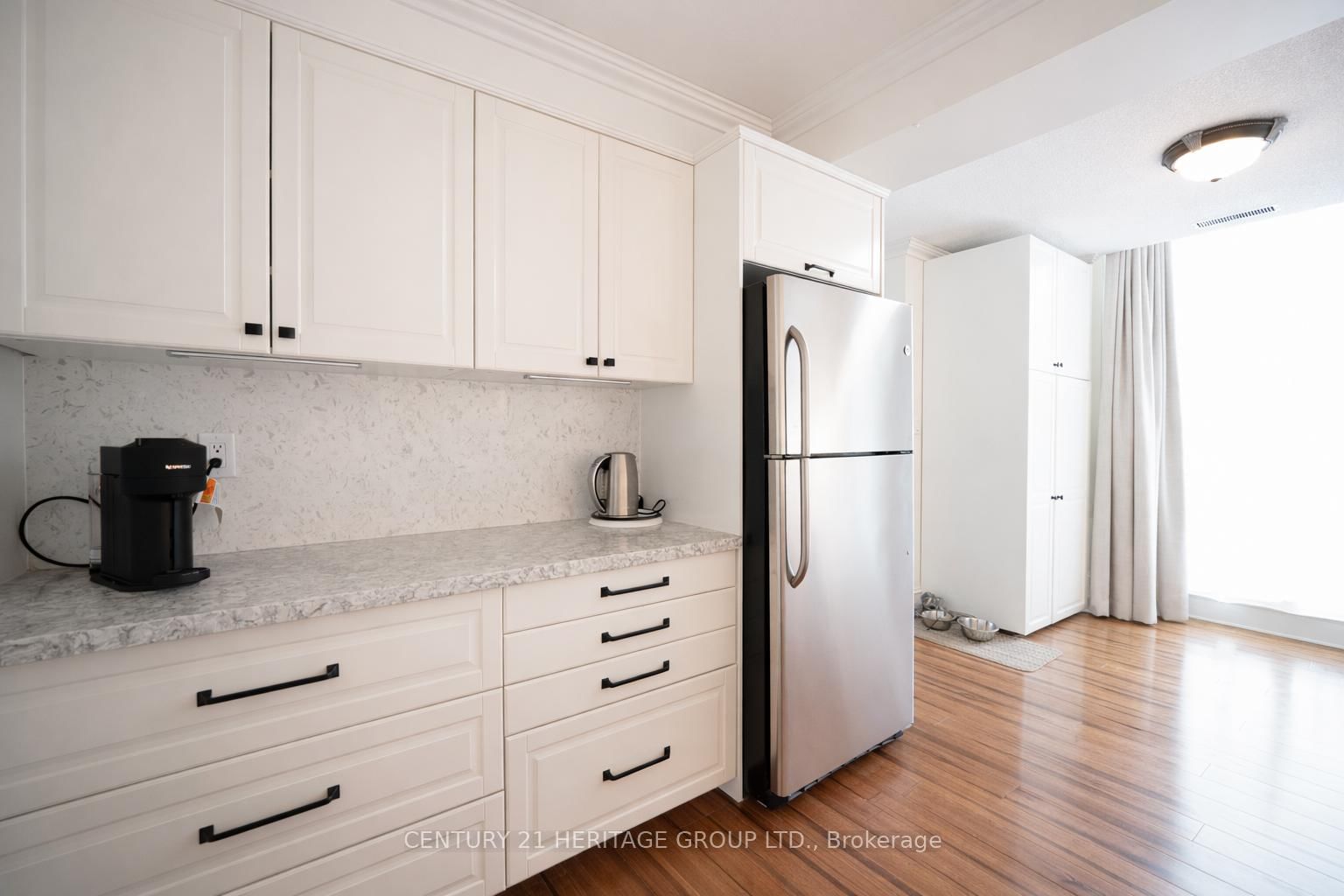 Condo for sale at 102-67 Caroline Street, Hamilton, Ontario, L8P 3K6 - Durand - MLS: X12926110