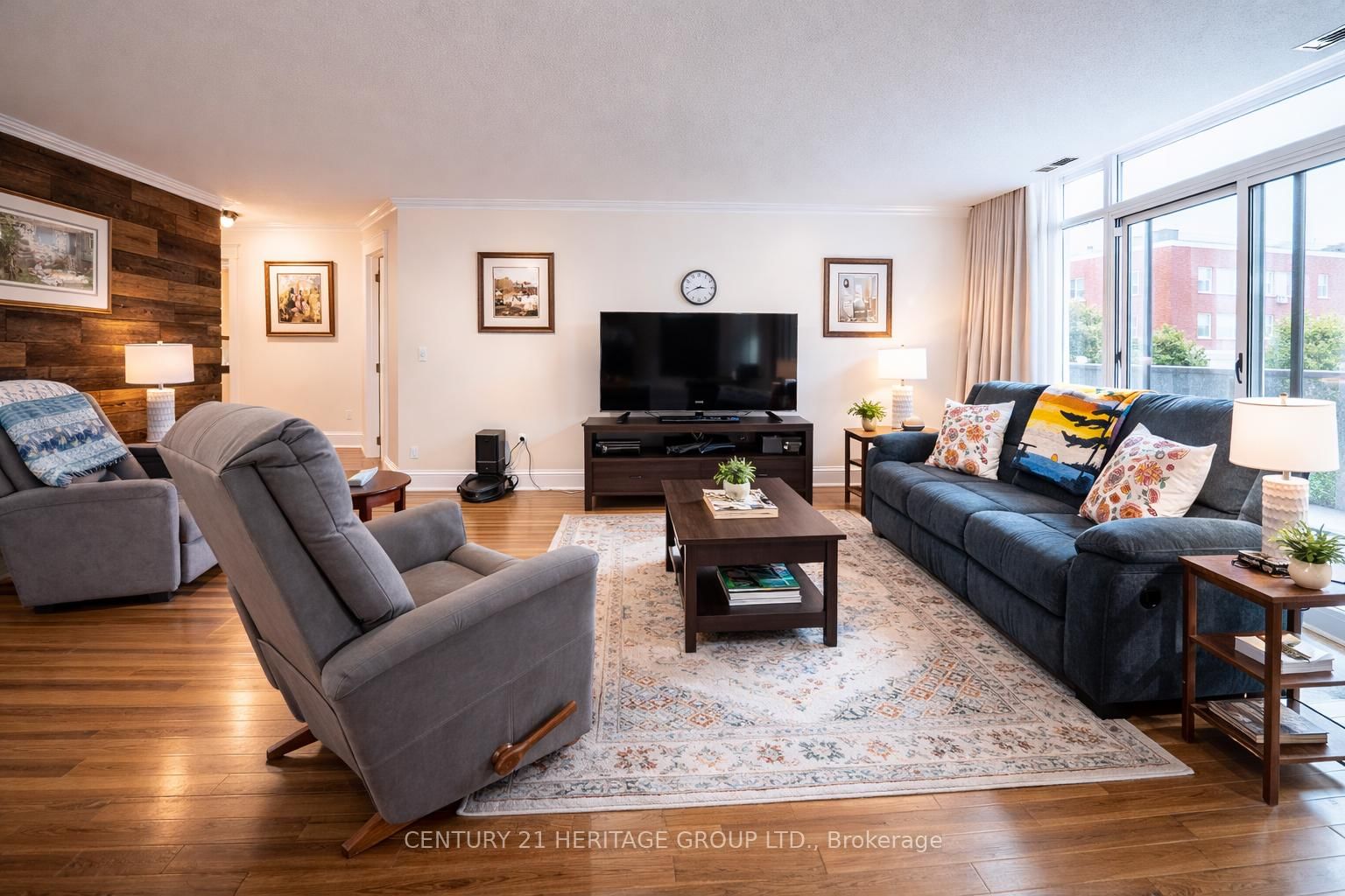 Condo for sale at 102-67 Caroline Street, Hamilton, Ontario, L8P 3K6 - Durand - MLS: X12926110