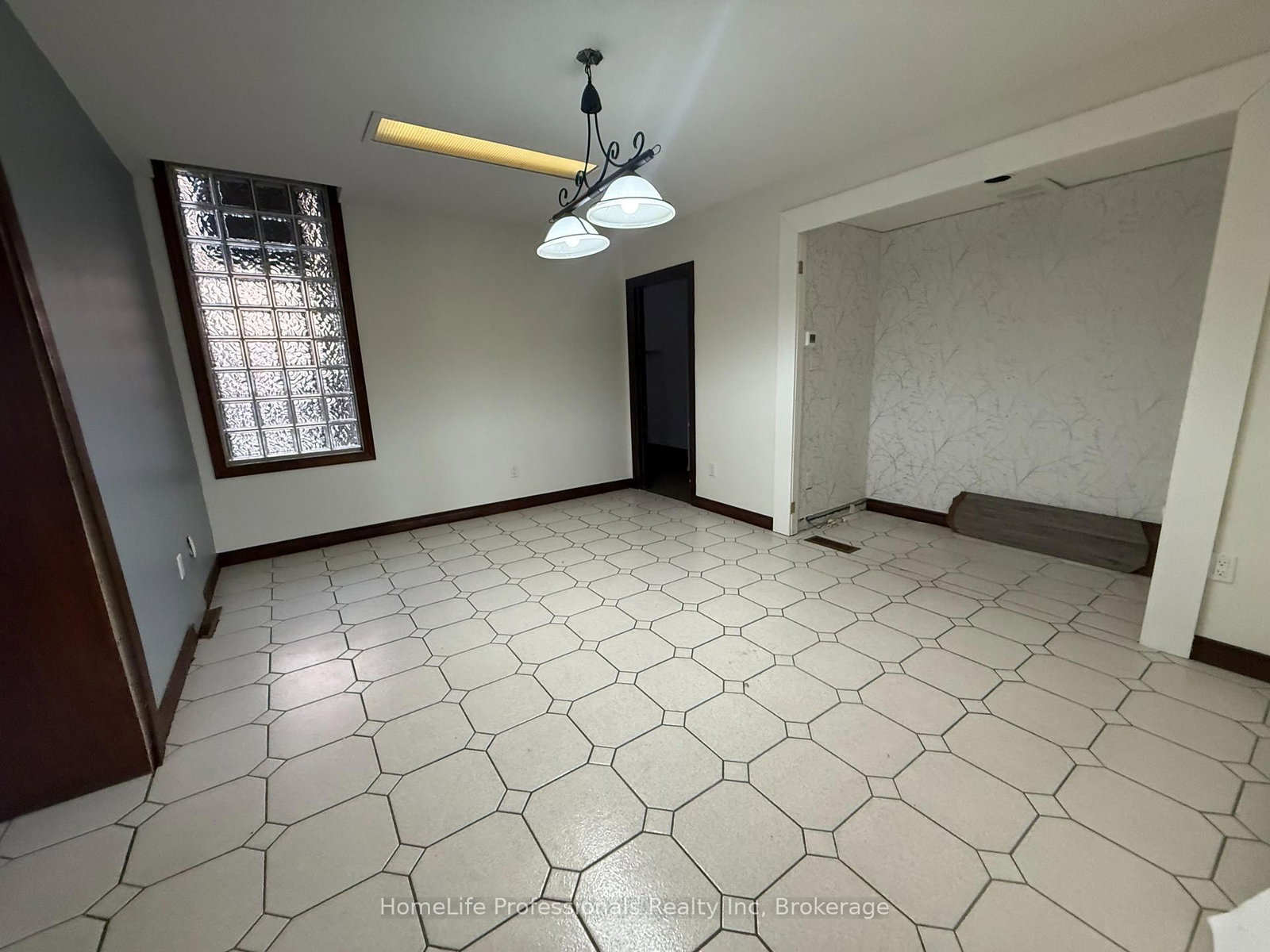 101 Hunter Street E - Photo 3