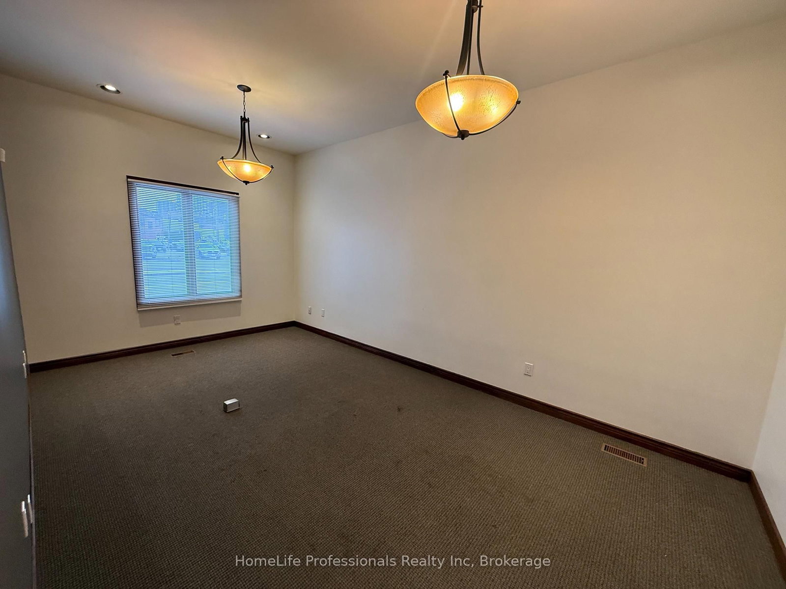 101 Hunter Street E - Photo 7