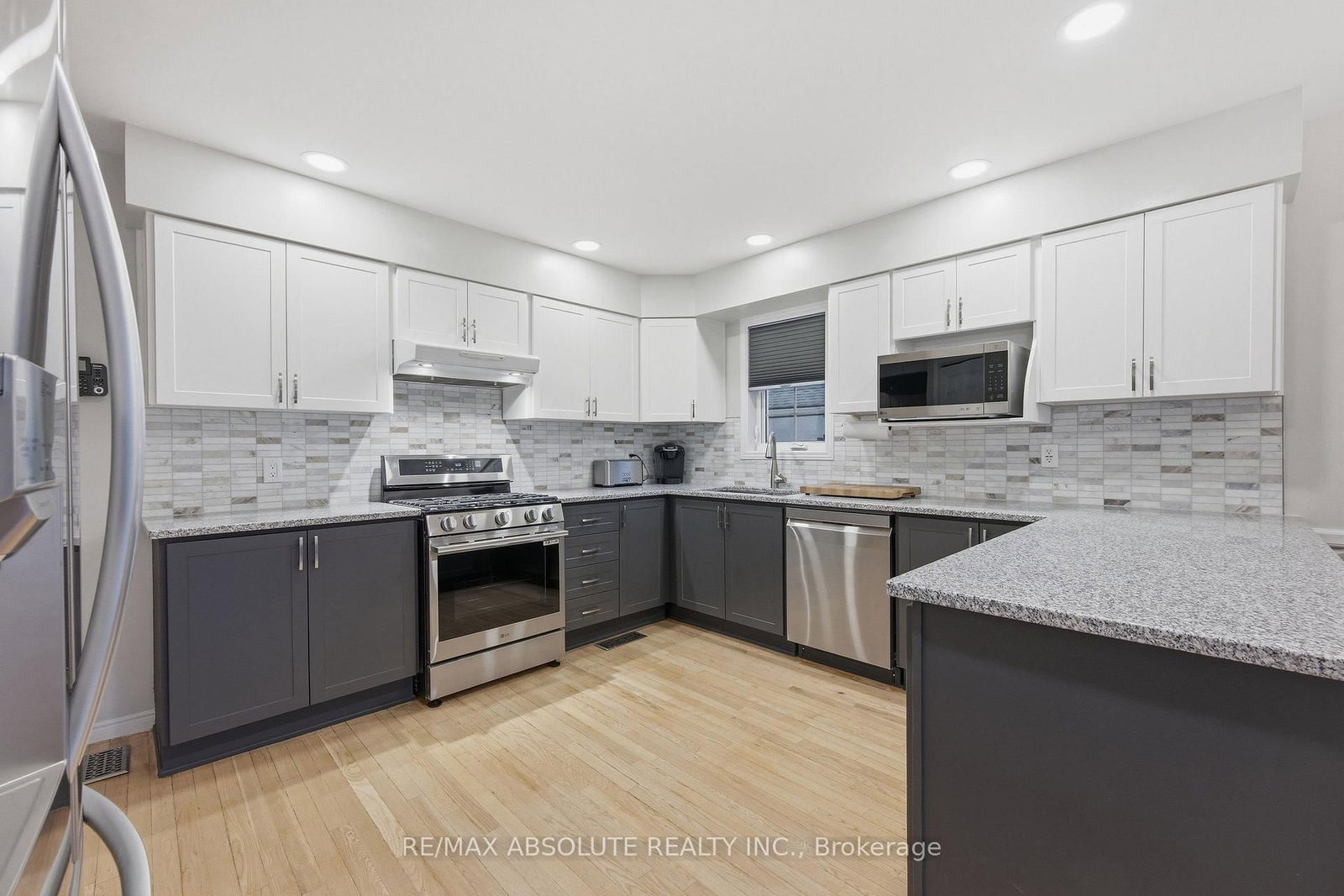 605 Rowanwood Avenue - Photo 10