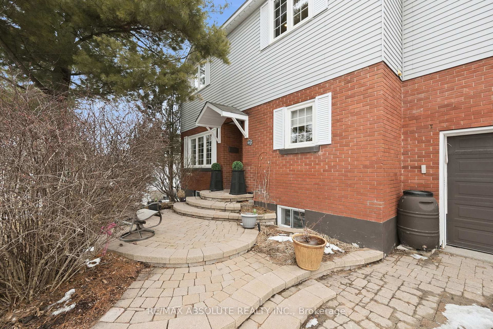 605 Rowanwood Avenue - Photo 3