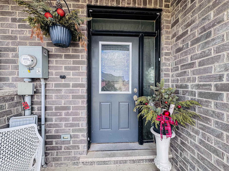 6 Spring Crest Way, Thorold, L2V 0J8 | Image 3