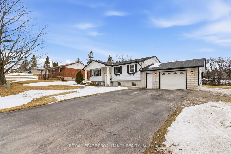 836 Stewart Dr, Peterborough, K9J 7R4 | Image 3