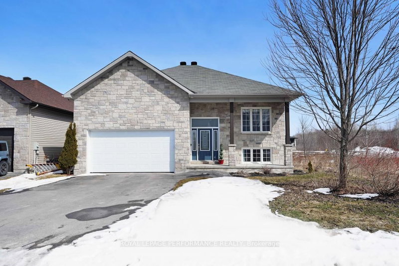 home for sale on 861 Oceane Street