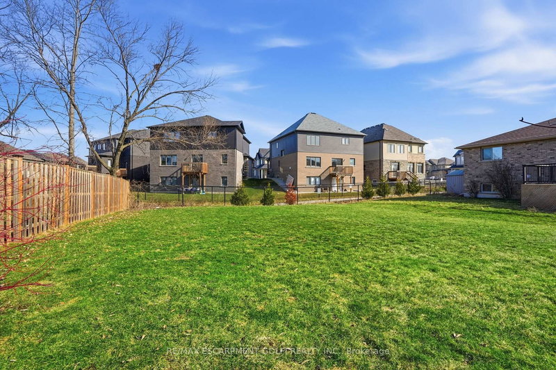 9 Pace Ave, Brantford, N3S 7V4 | Image 3