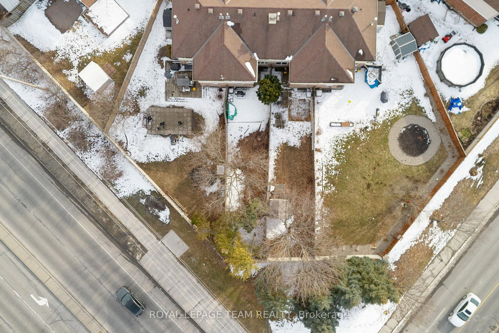 Townhouse for sale at 29 Grenadier Way, Ottawa, Ontario, K2J 4L3 - Barrhaven - Longfields - MLS: X12926740