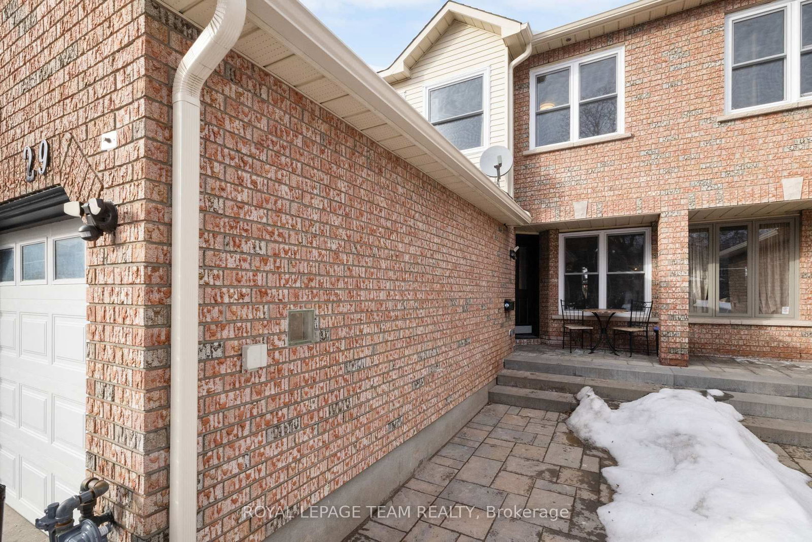 Townhouse for sale at 29 Grenadier Way, Ottawa, Ontario, K2J 4L3 - Barrhaven - Longfields - MLS: X12926740