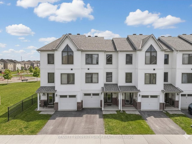 2412 Watercolours Way